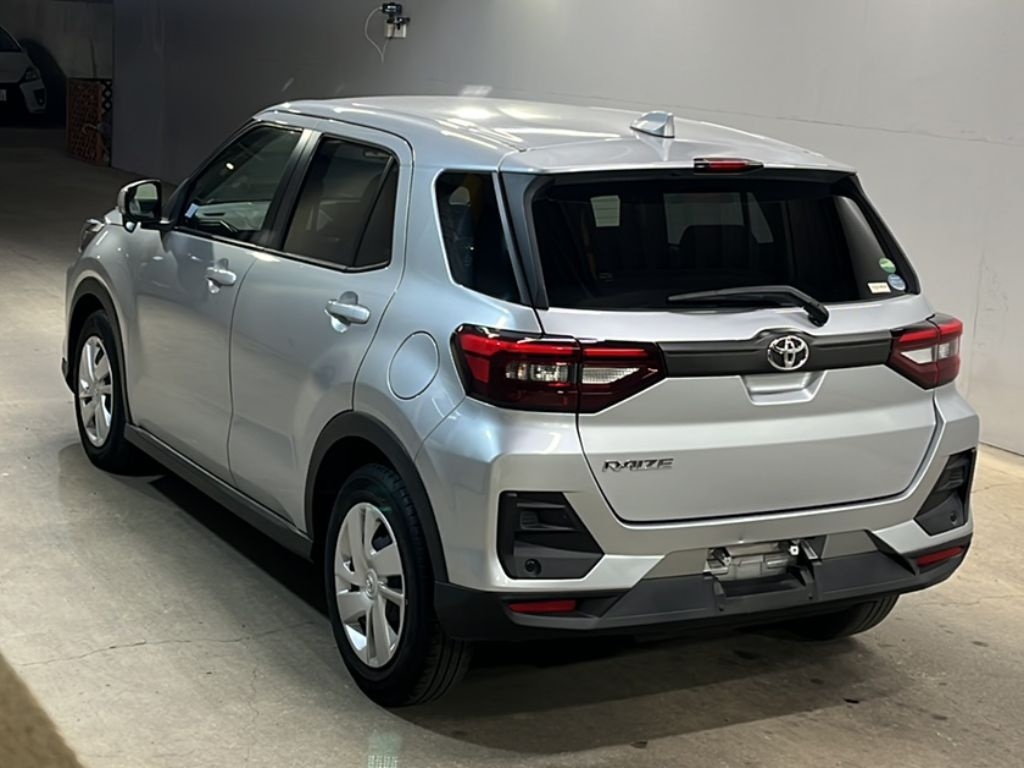 TOYOTA RAIZE