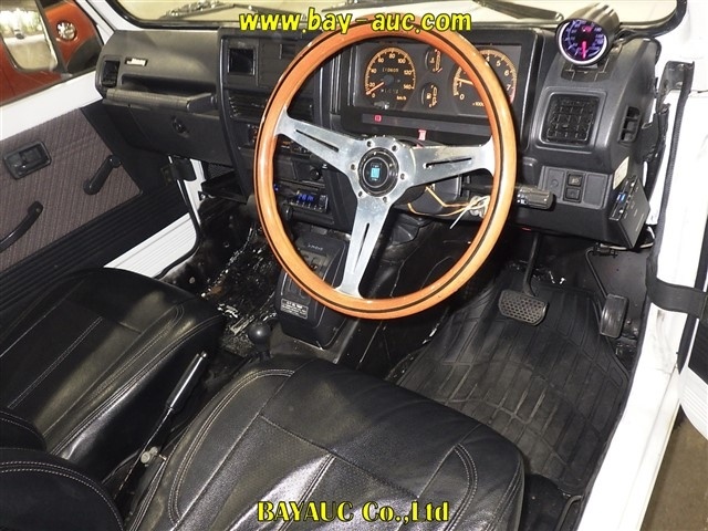 SUZUKI JIMNY