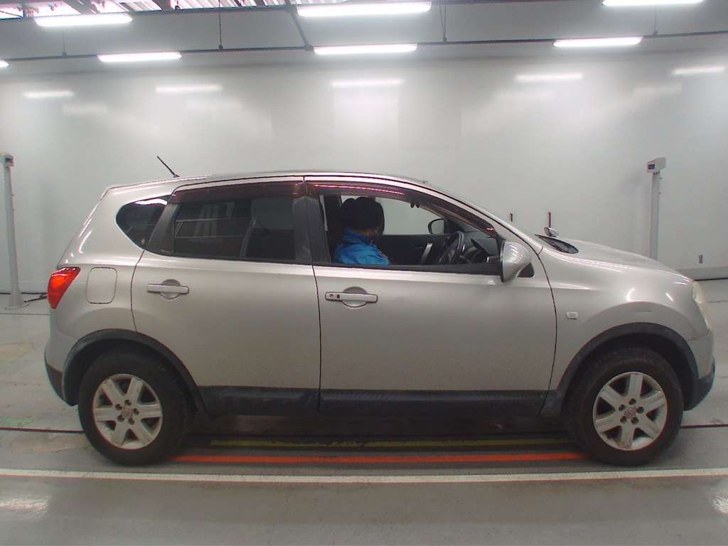 NISSAN DUALIS