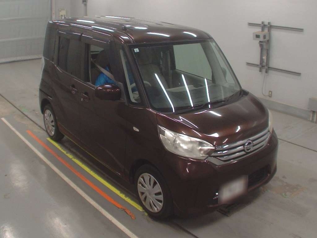 NISSAN DAYZ ROOX