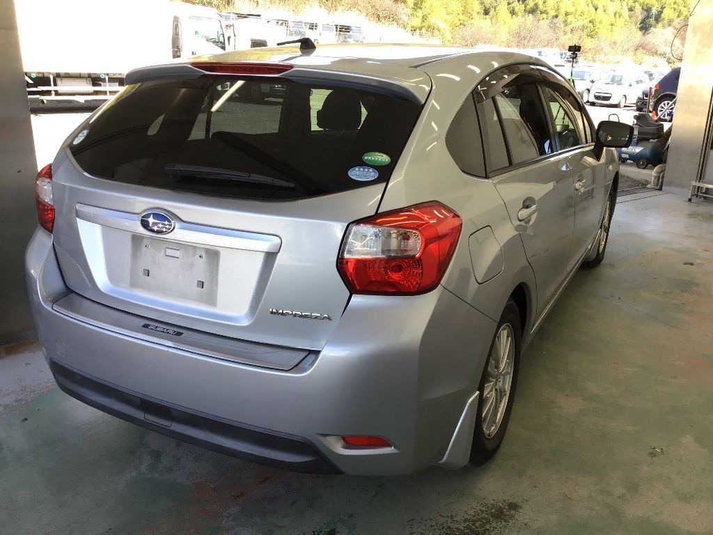 SUBARU IMPREZA