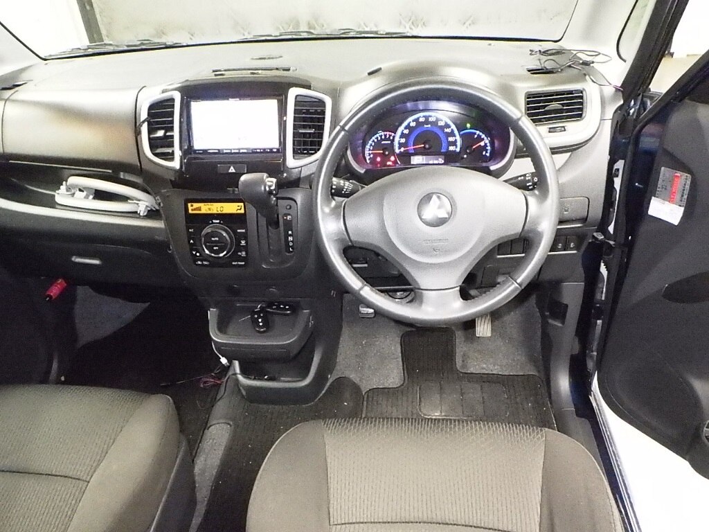 MITSUBISHI DELICA D:2