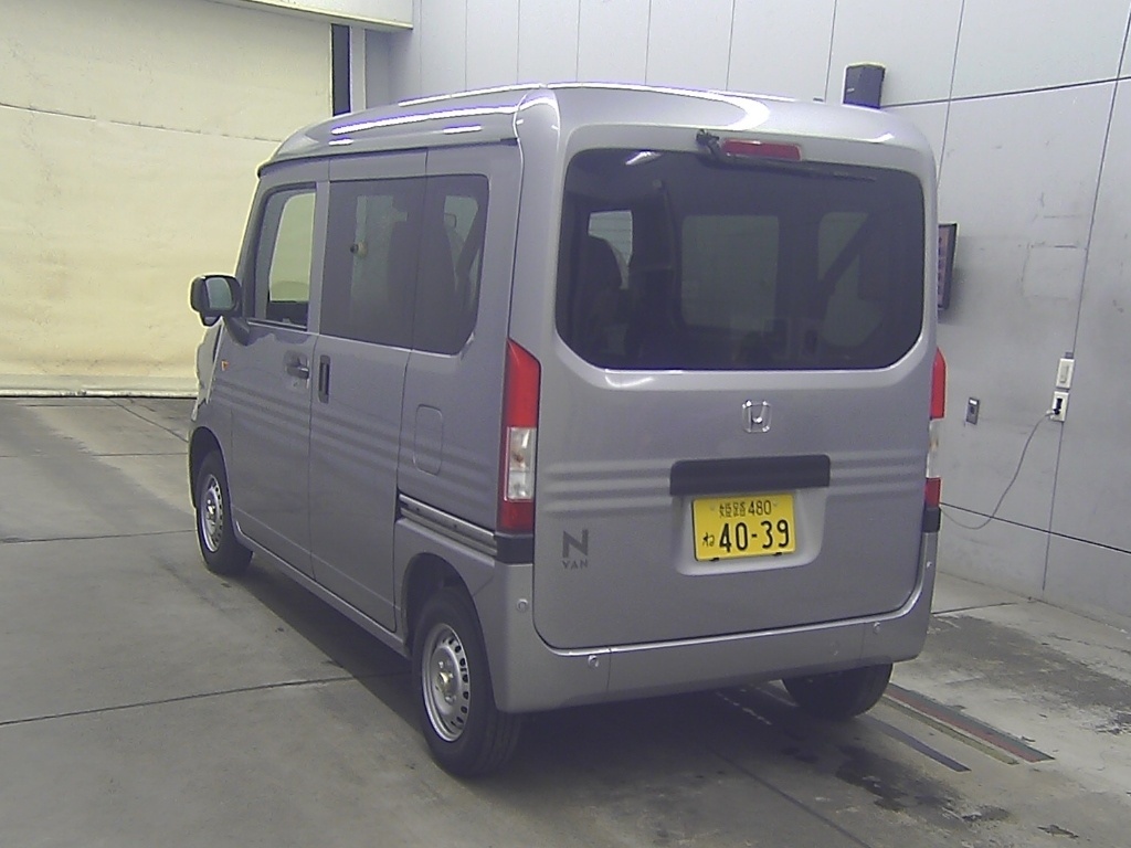 HONDA N-VAN