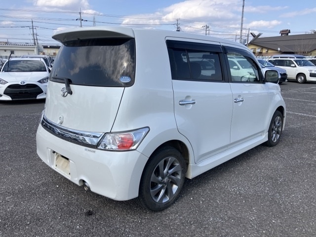 TOYOTA BB