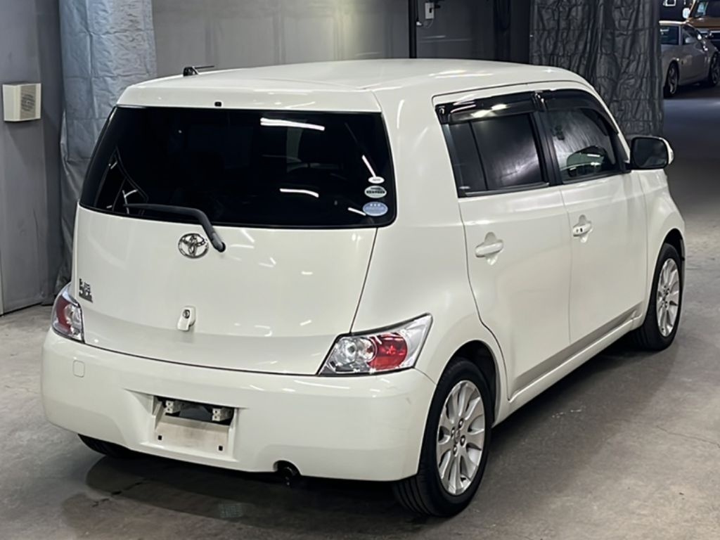 TOYOTA BB
