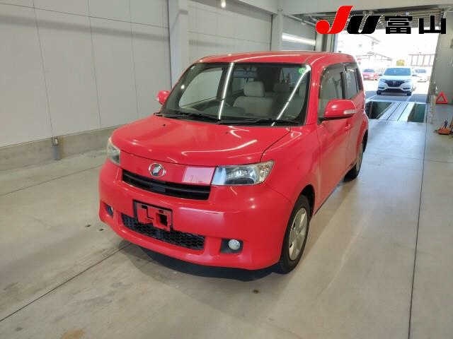 TOYOTA BB