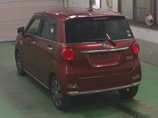 DAIHATSU CAST