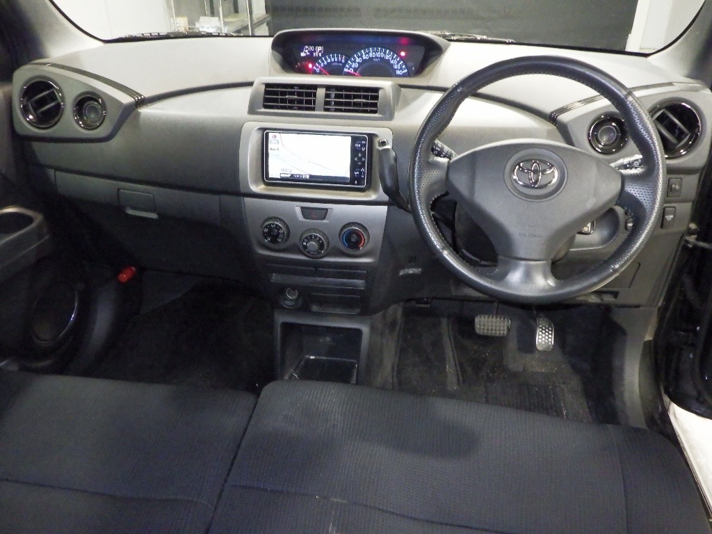TOYOTA BB