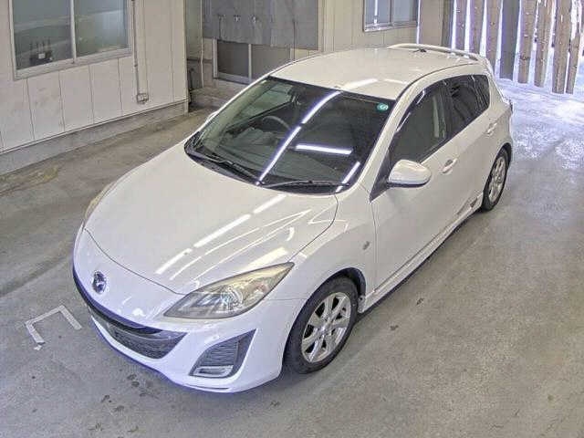 MAZDA AXELA