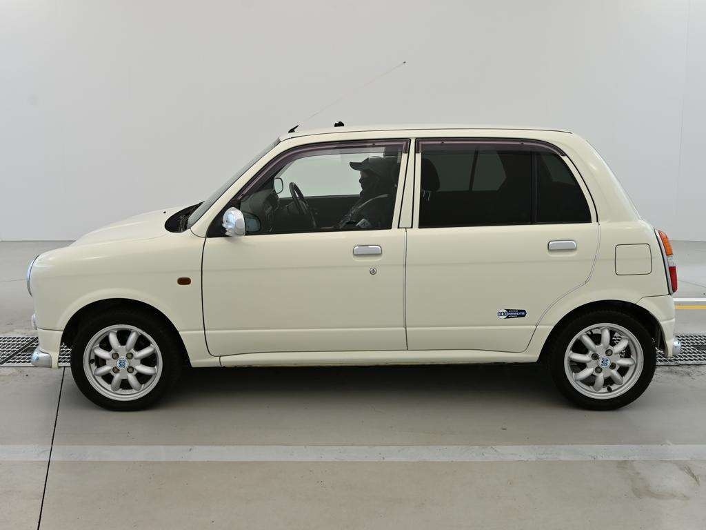 DAIHATSU MIRA GINO