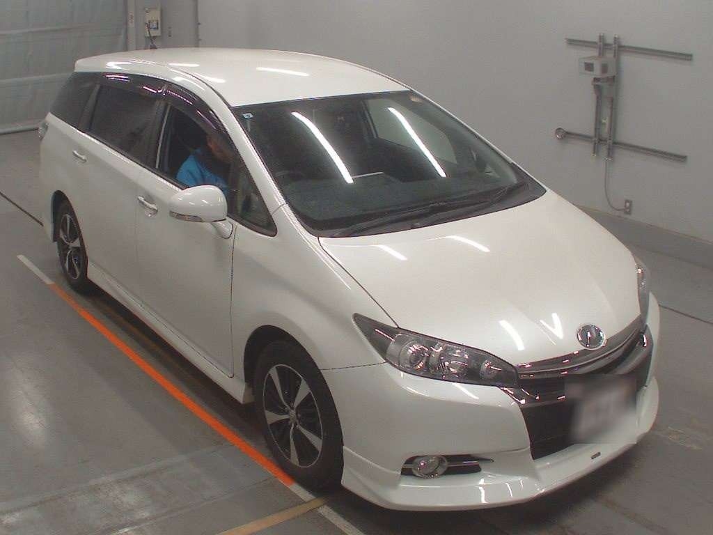 TOYOTA WISH