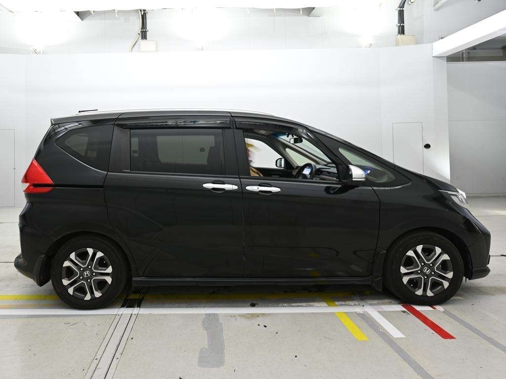 HONDA FREED+