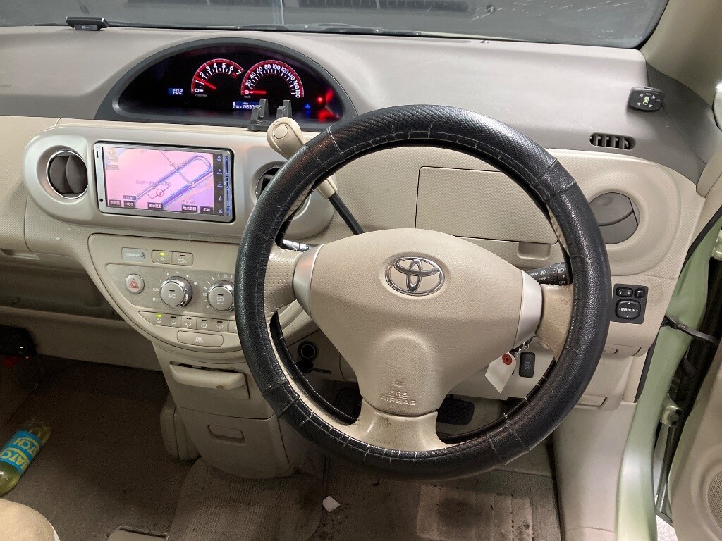 TOYOTA PORTE
