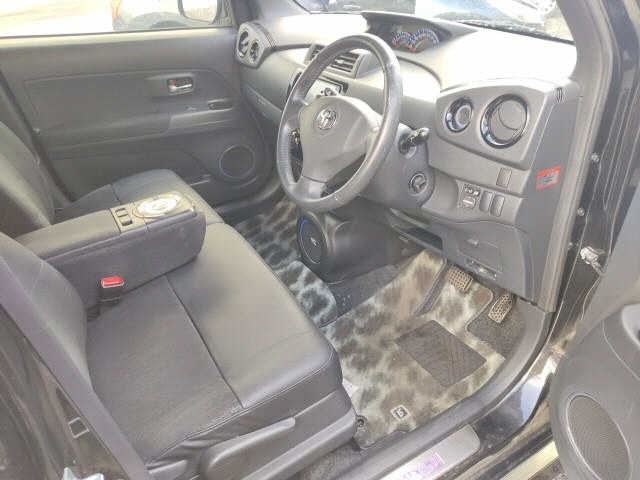 TOYOTA BB