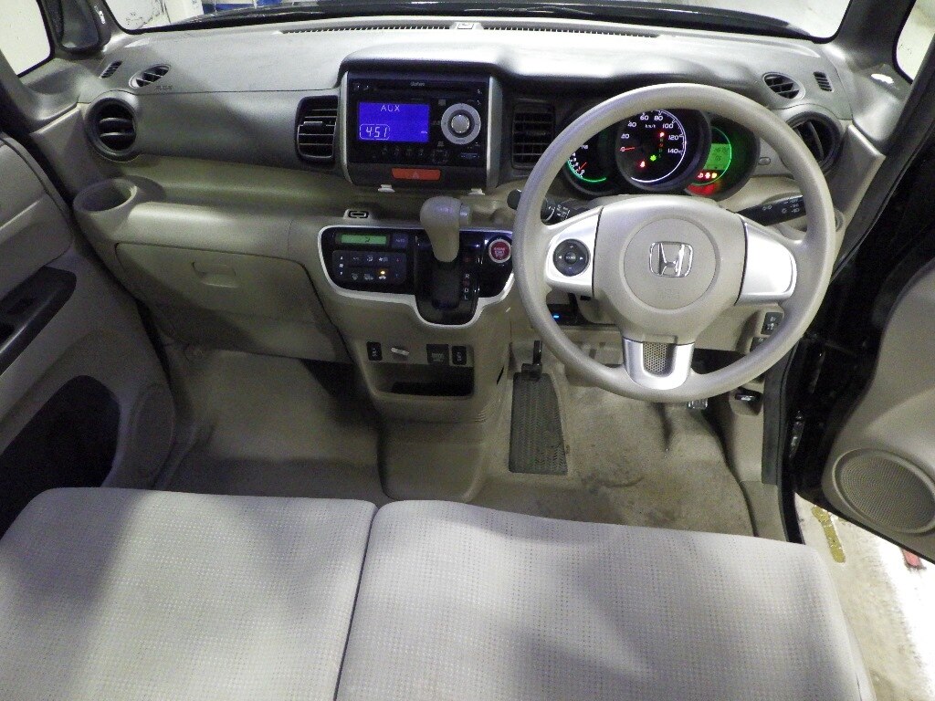 HONDA N-BOX