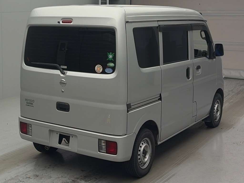 NISSAN NV100 CLIPPER