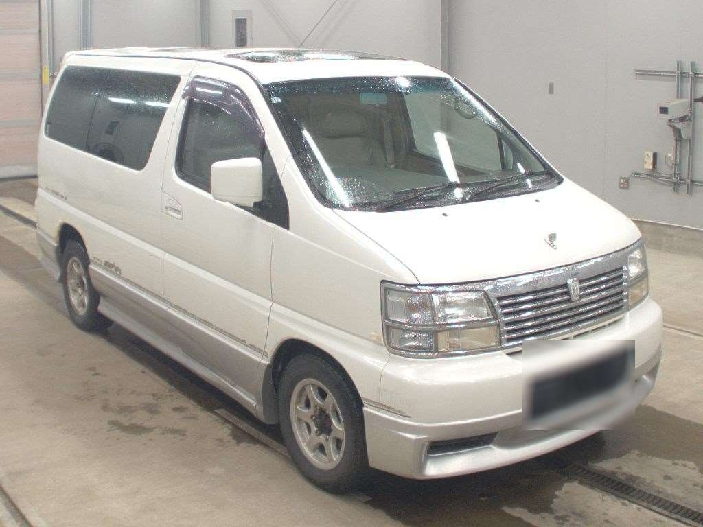 NISSAN ELGRAND
