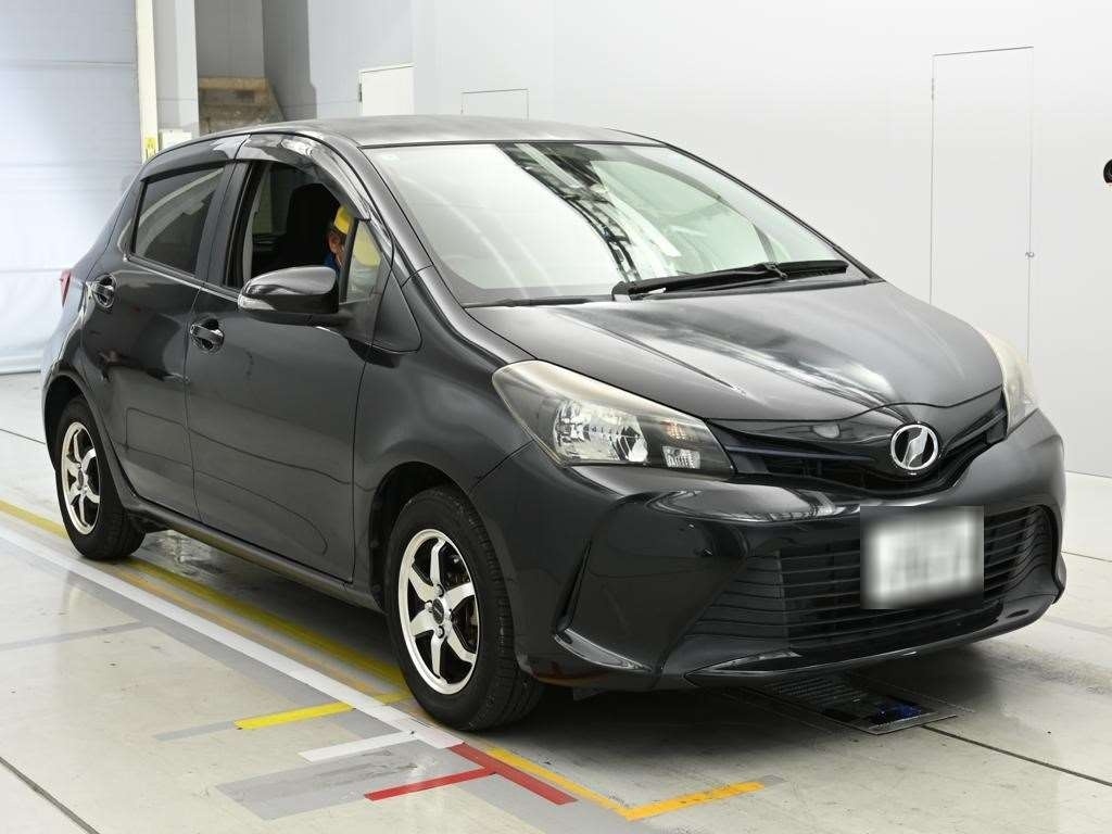 TOYOTA VITZ