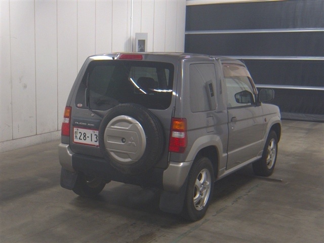MITSUBISHI PAJERO MINI