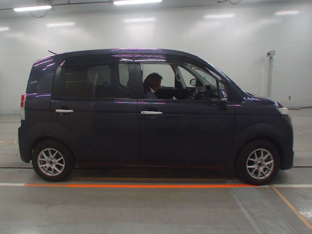 TOYOTA SPADE