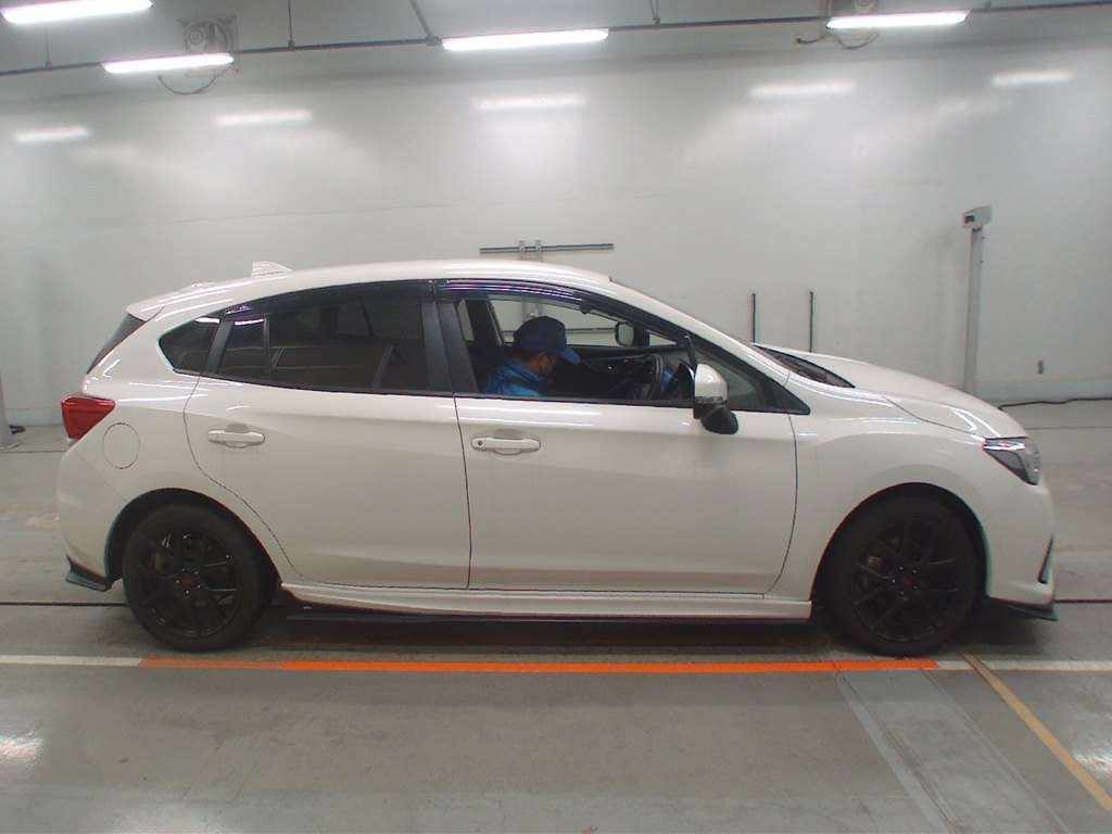 SUBARU IMPREZA