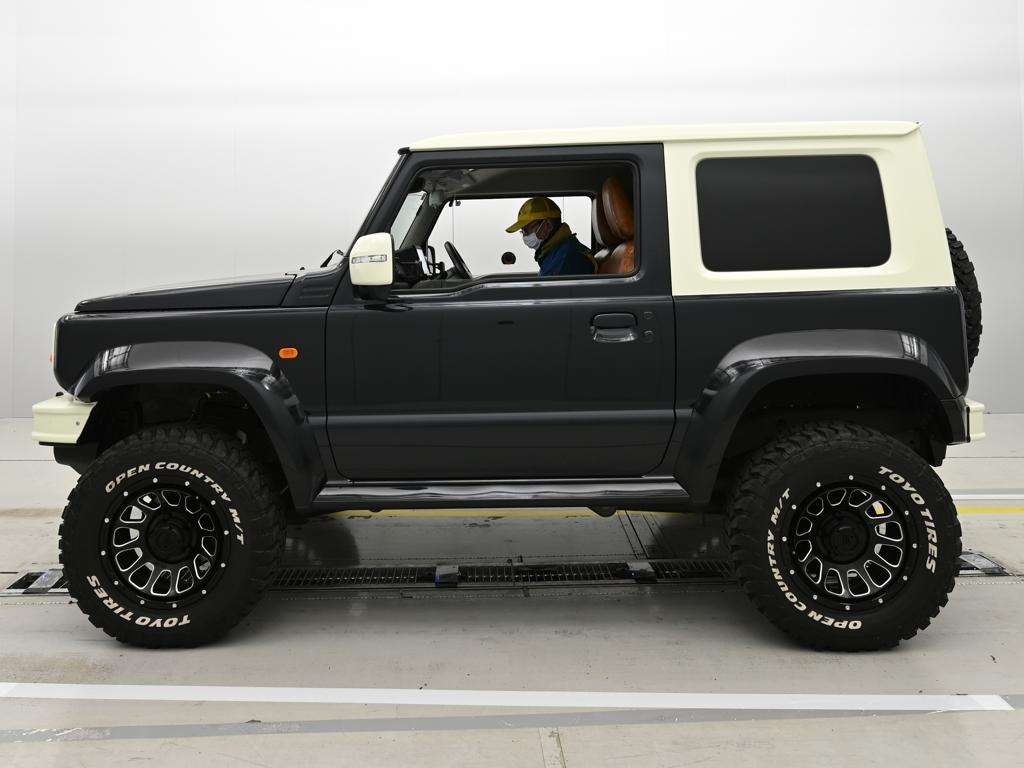 SUZUKI JIMNY SIERRA