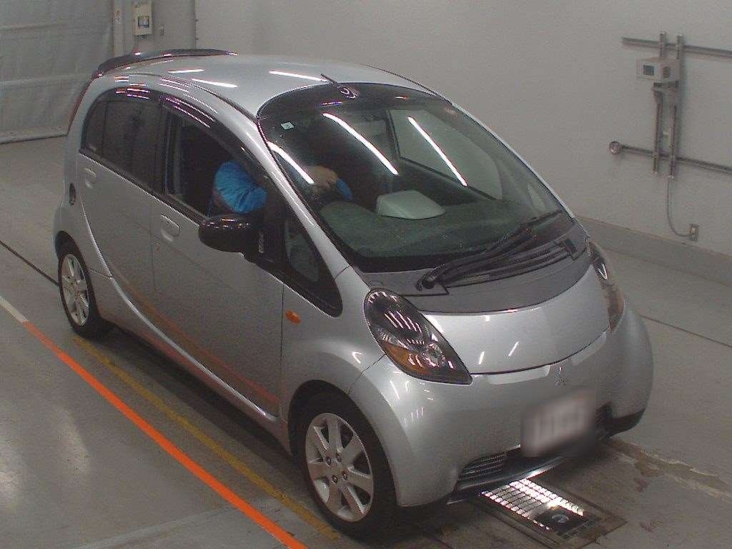 MITSUBISHI I