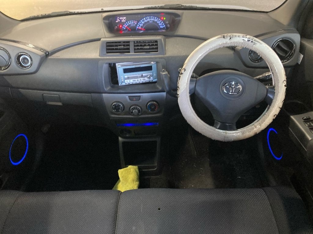 TOYOTA BB