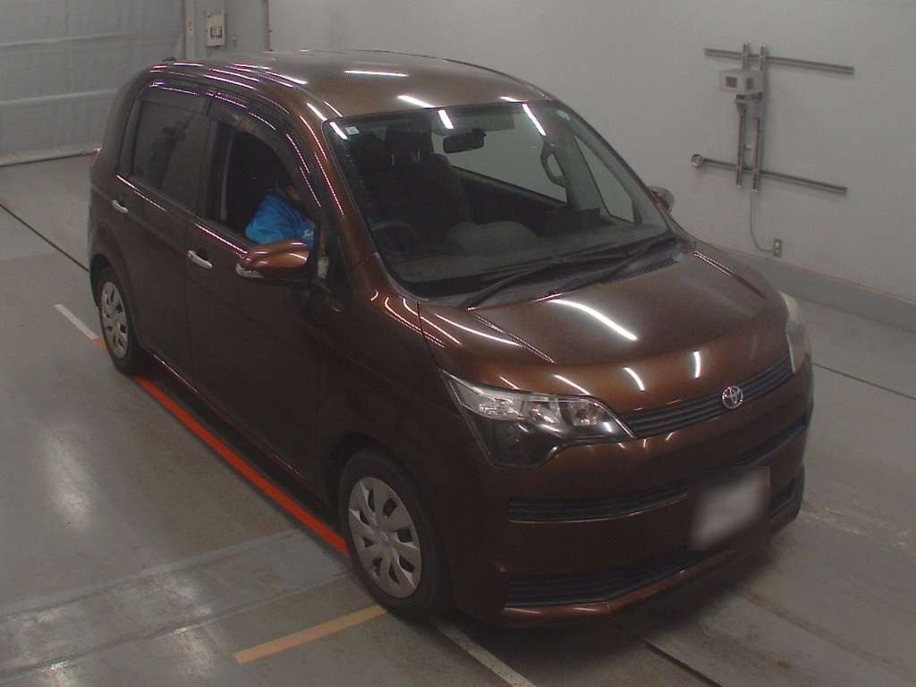 TOYOTA SPADE