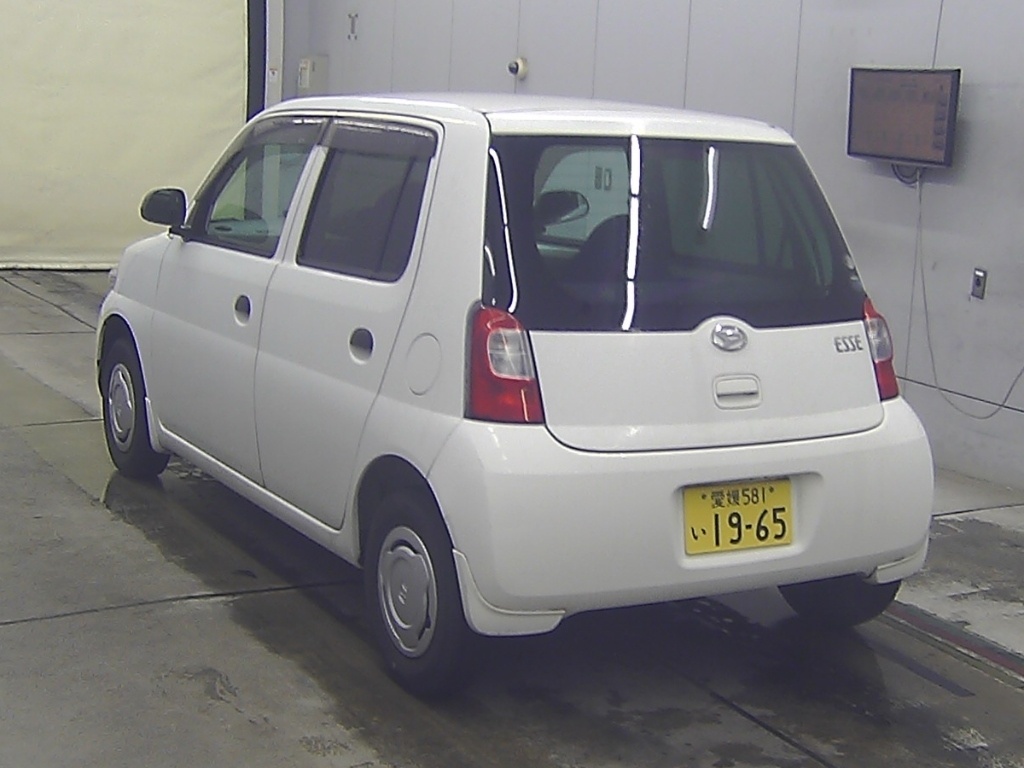 DAIHATSU ESSE