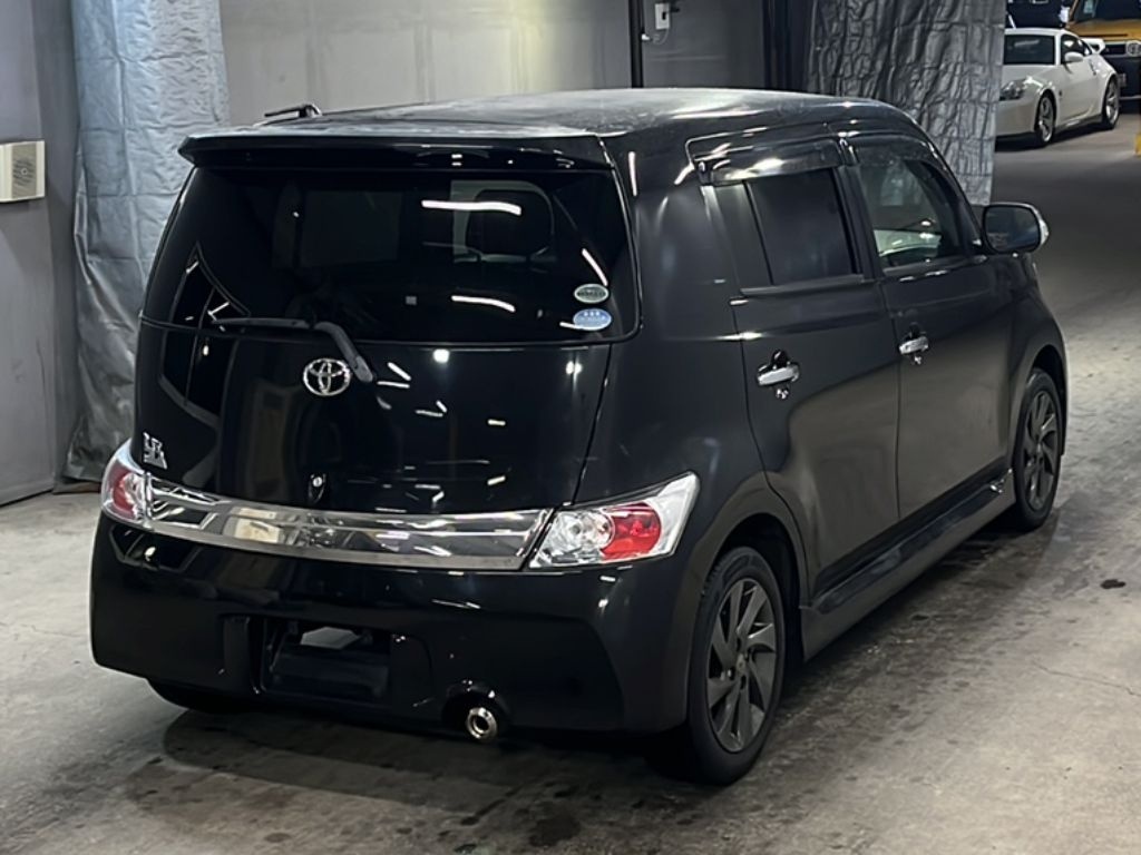 TOYOTA BB
