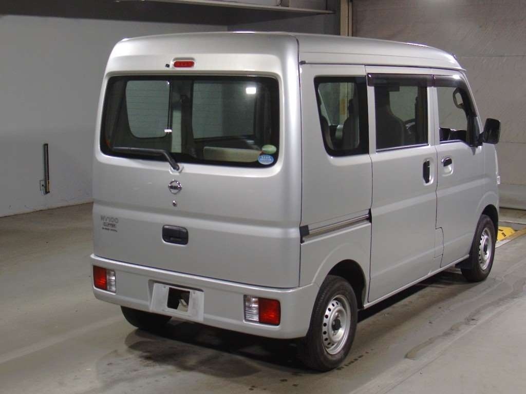 NISSAN NV100 CLIPPER