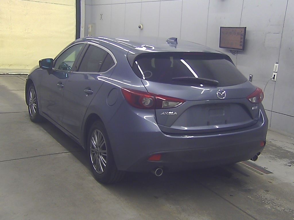 MAZDA AXELA
