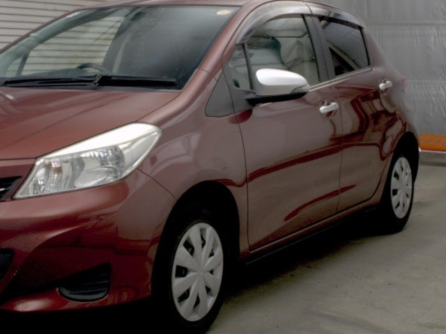 TOYOTA VITZ