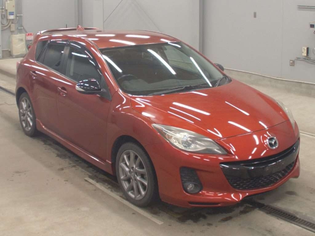 MAZDA AXELA