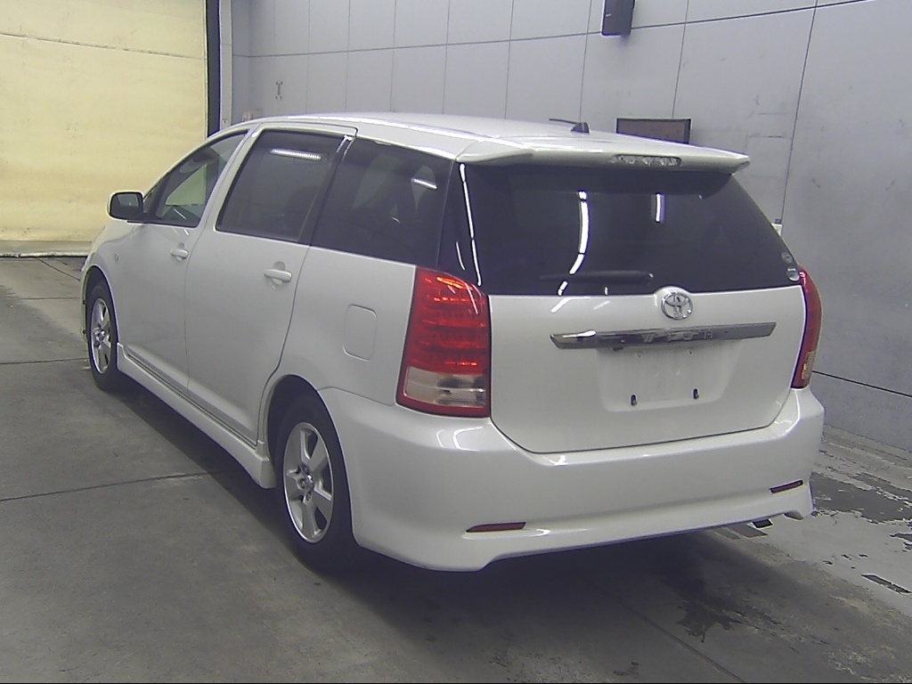 TOYOTA WISH