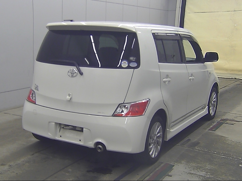 TOYOTA BB