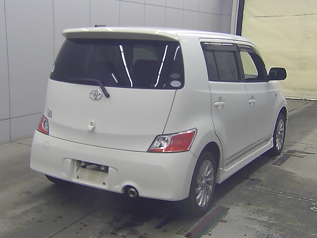 TOYOTA BB