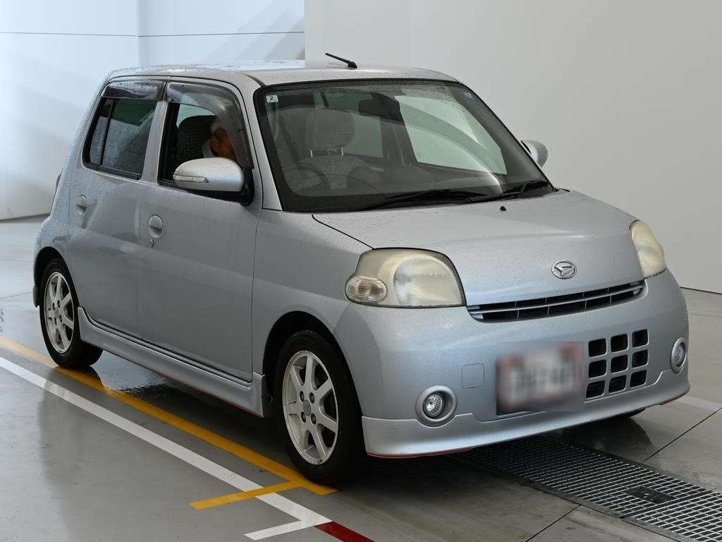DAIHATSU ESSE