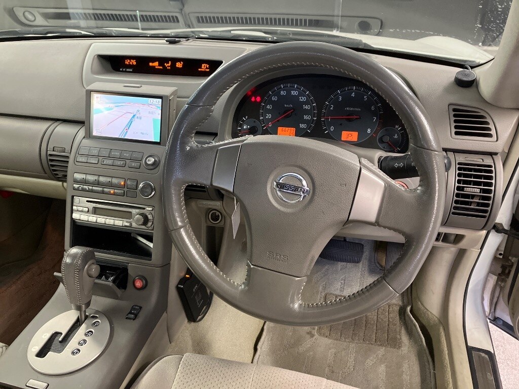 NISSAN SKYLINE