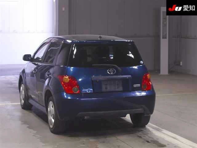 TOYOTA IST