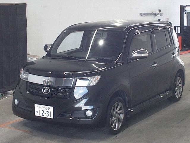 TOYOTA BB