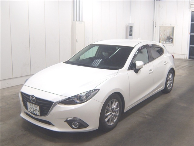 MAZDA AXELA