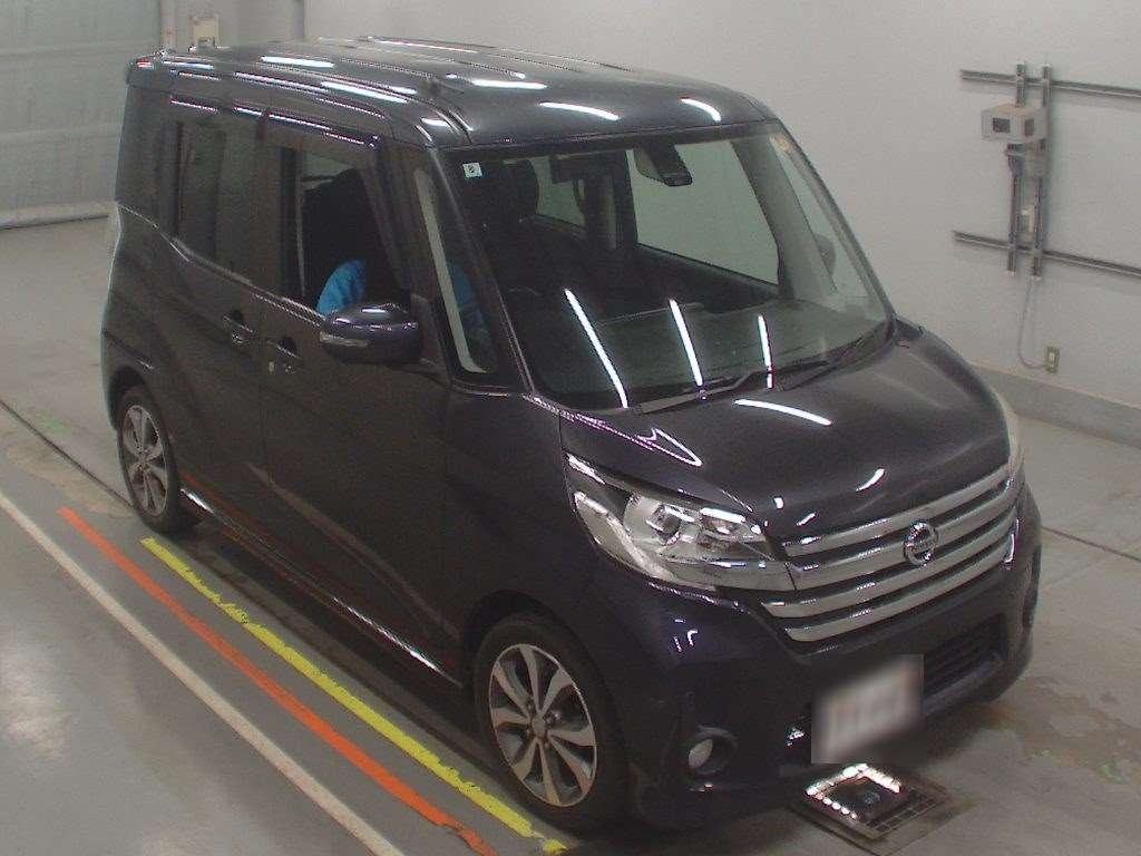 NISSAN DAYZ ROOX