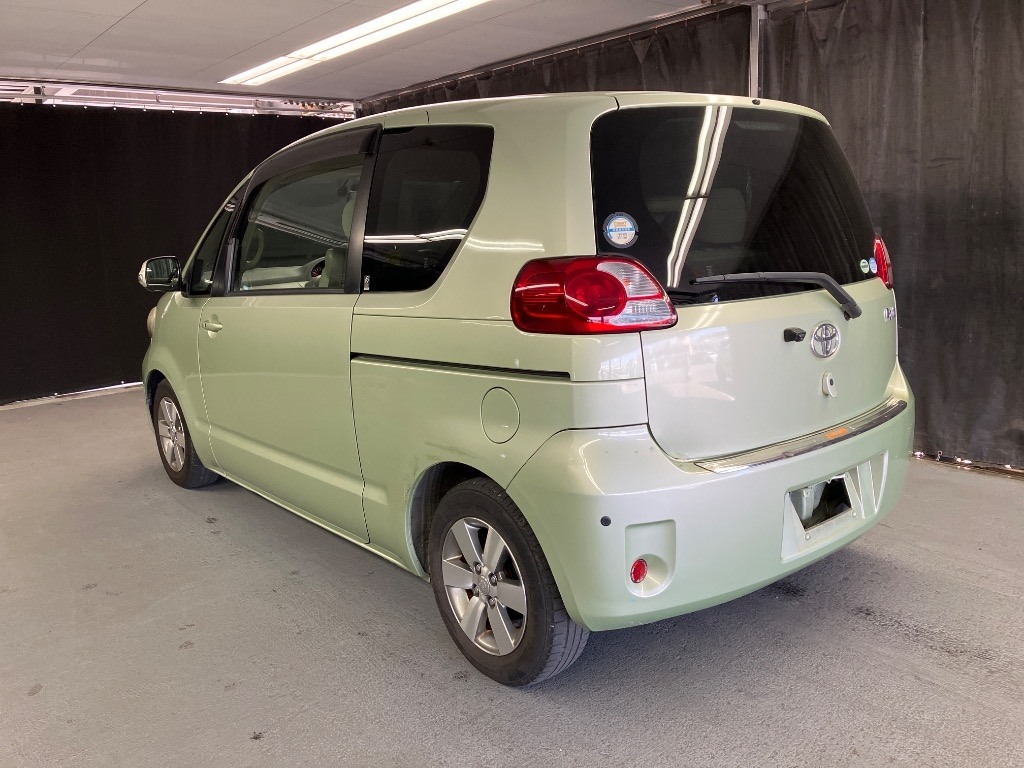 TOYOTA PORTE