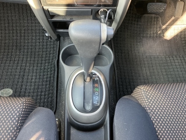 TOYOTA IST