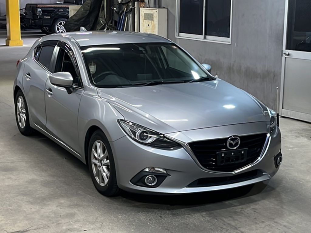 MAZDA AXELA