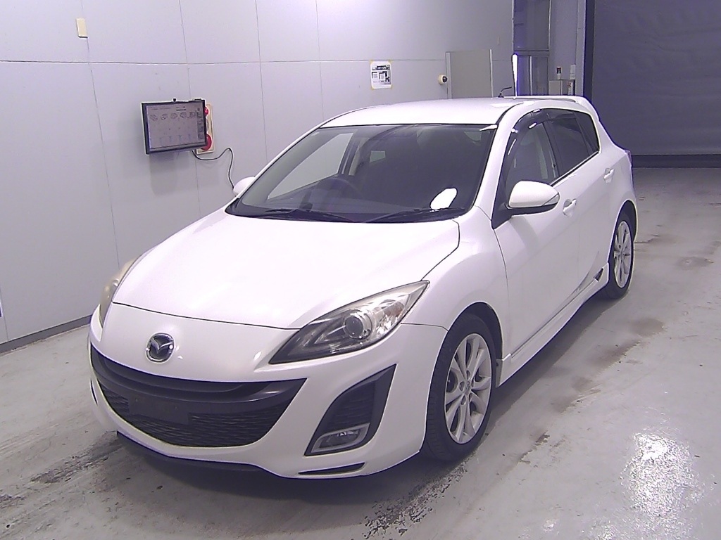 MAZDA AXELA