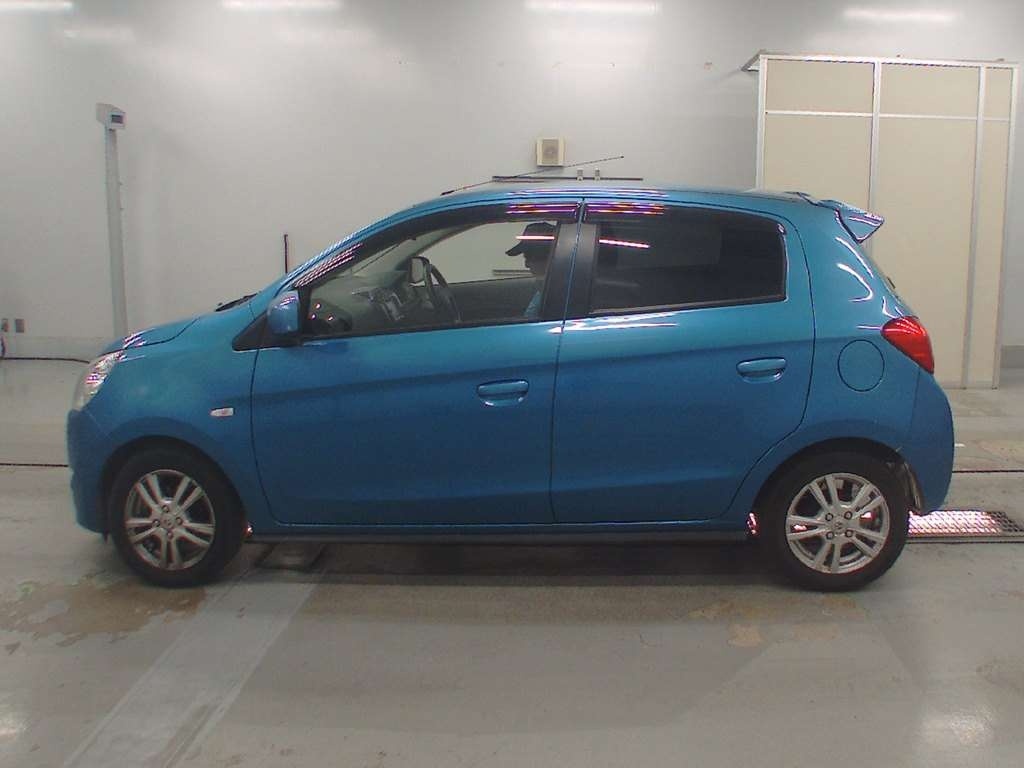 MITSUBISHI MIRAGE