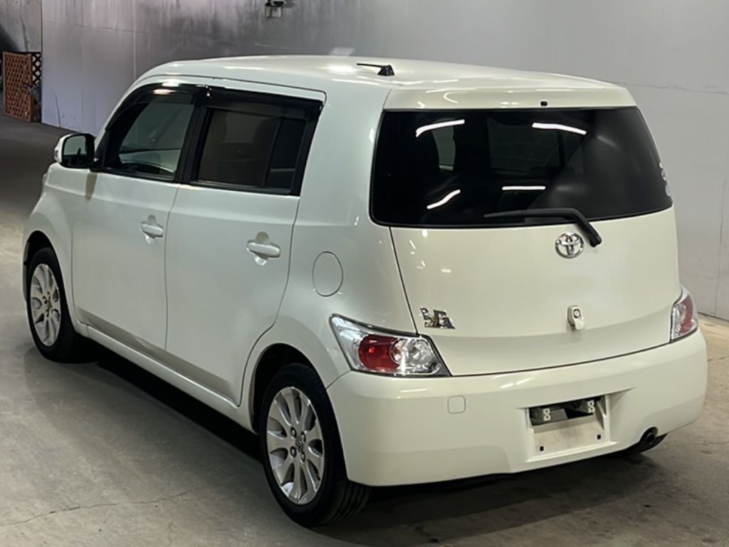 TOYOTA BB